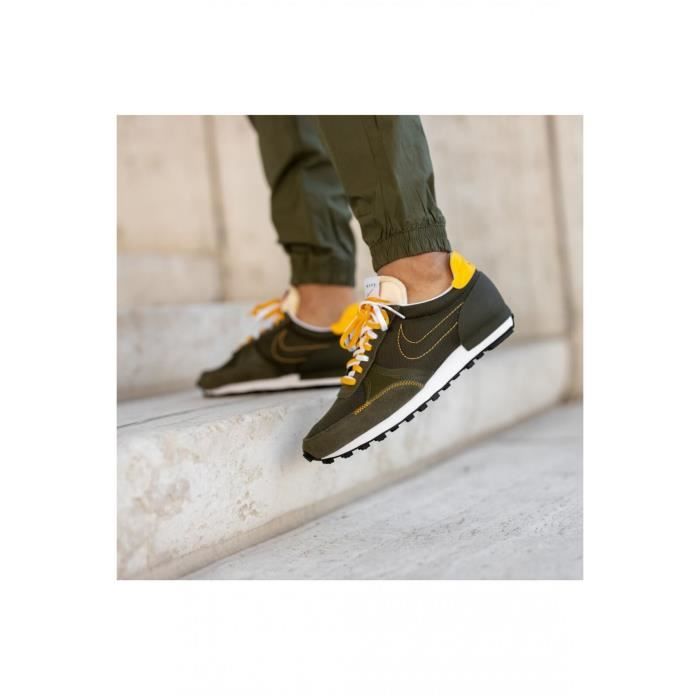 Daybreak nike homme sales
