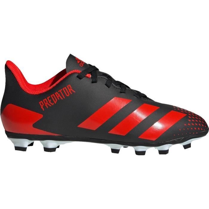 crampon adidas foot