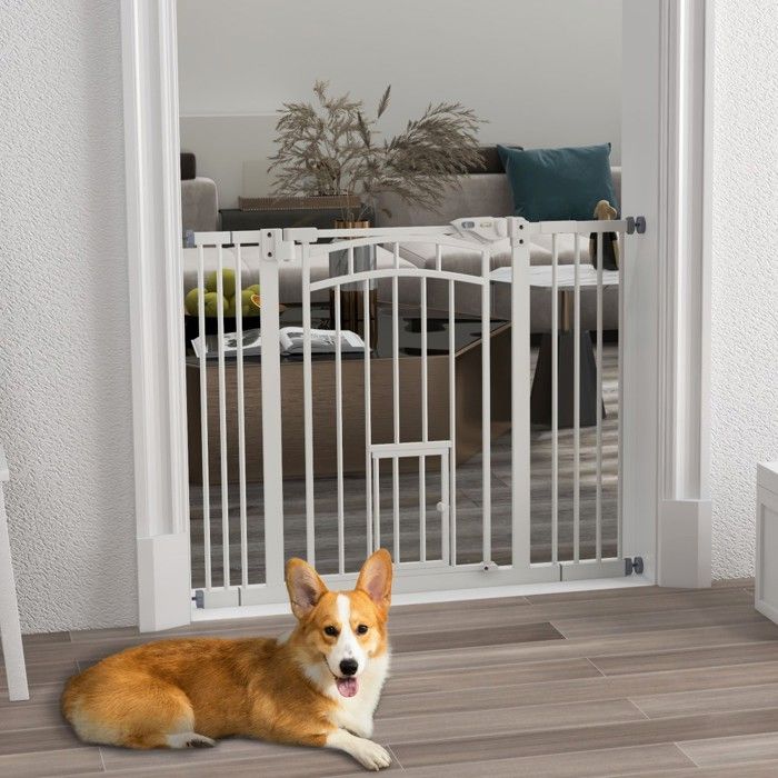 Comparer les prix de Barrière Sécurité Chien&Chat 74-100cm-Fermeture Automatique&Chatière Intégrée-Installation Sans Percage Blanche-Pour Escalier&Porte
