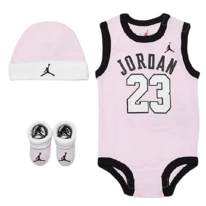 Coffret Cadeau Bébé Fille Nike Jordan 3 Pièces Body Bonnet et Chaussons  Rose Naissance - Cdiscount Puériculture \u0026 Eveil bébé