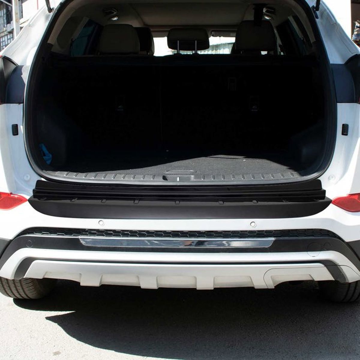 Protection Seuil De Coffre OMAC Pour Hyundai Tucson 2015-2018 | Acier Brillant Anti-Rayures