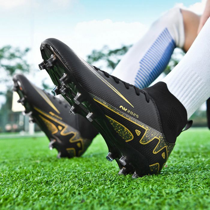Crampons de Foot Homme Professionnel Chaussures de Football Antiderapant Entrainement Chaussures de Foot Adolescents
