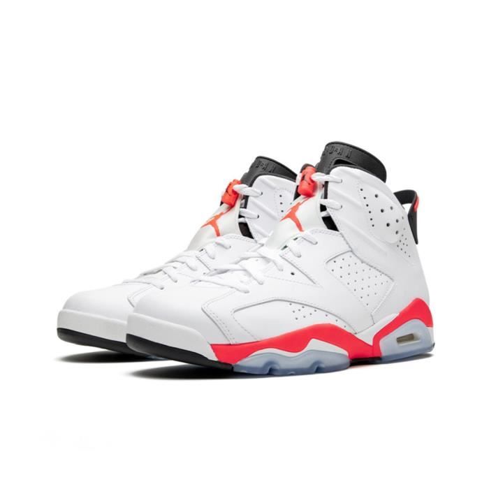 Jordan 6 2025 blanche et rouge