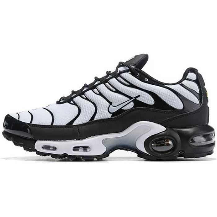 Baskets TN Plus Chaussures 8909 113 noir blanc AUTREMENT Homme