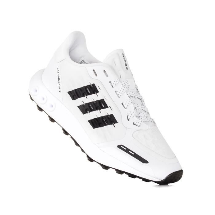 basket adidas noir et blanche