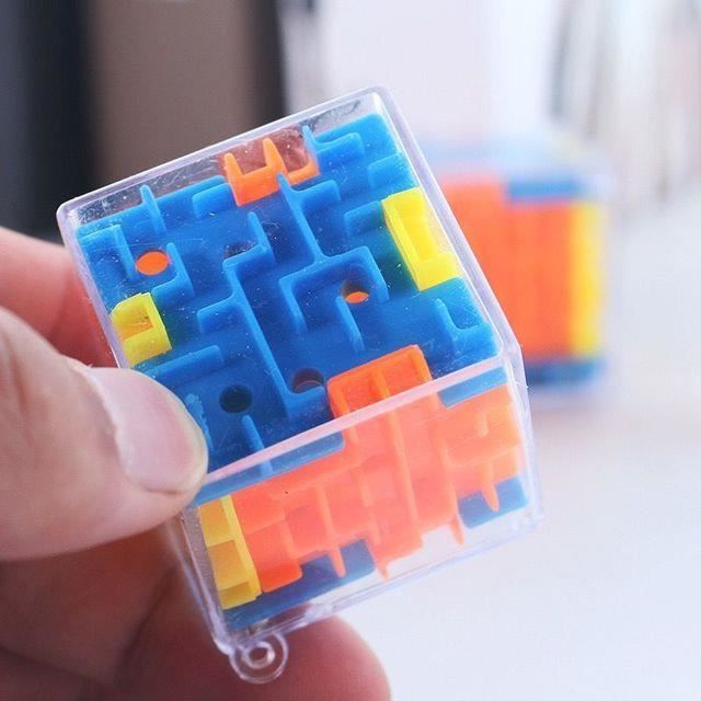 Cube en plastique jouet portable balance board labyrinthe jeu pour enfants Aliba Cube en plastique jouet portable balance board labyrinthe jeu pour enfants Aliba