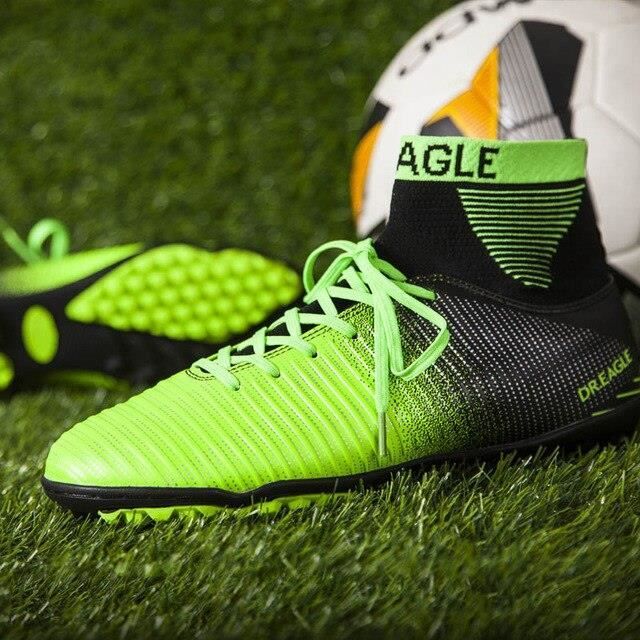 chaussure de foot avec chaussette