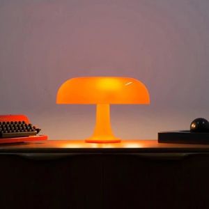 LAMPE A POSER Lampe de chevet rouge style scandinavien lampe minimaliste lampe de table en forme de champignon à Led, design scandinavien et