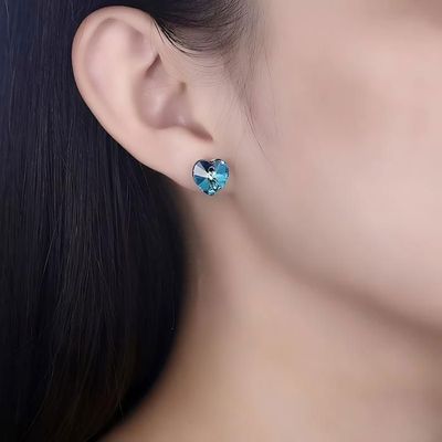 Boucles D'oreilles Puces Cœur En Cristal Autrichien Bleu - Plaqué Or, NEUVES Avec étiquettes