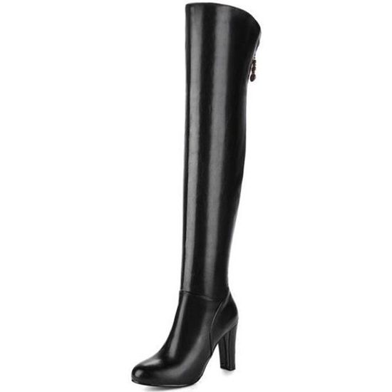 Cuissardes hautes noires sales