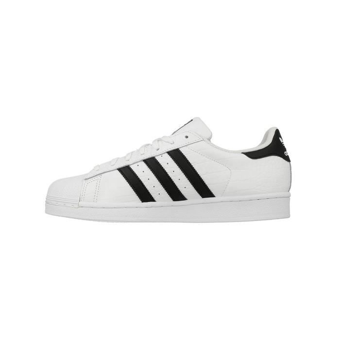 Basket adidas Originals Superstar BZ0198 Homme Blanc Tige en cuir Coque en caoutchouc Lacets Blanc Cdiscount Chaussures