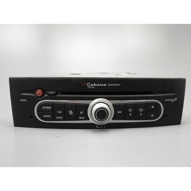 PIECES AUTO D'OCCASION - 8200964839 - KIT D'INSTALLATION D'AUTORADIO - AUTORADIO RENAULT LAGUNA II Phase 2 2005-2007 - D1-446694