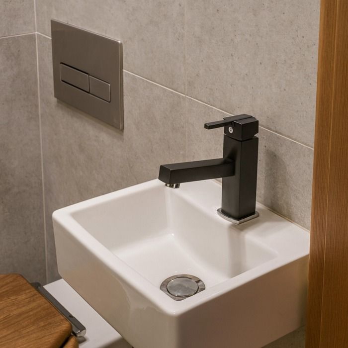 Scoop Mitigeur Lave-mains Carré - Eau chaude et froide - Noir - Essebagno