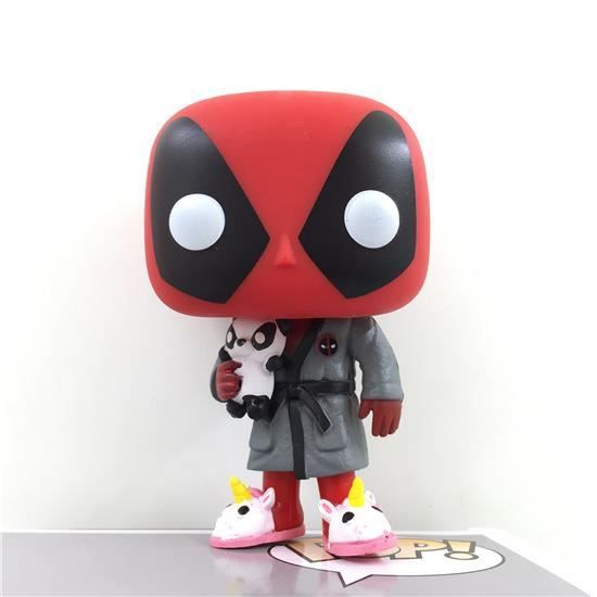 Robe de hotsell chambre deadpool