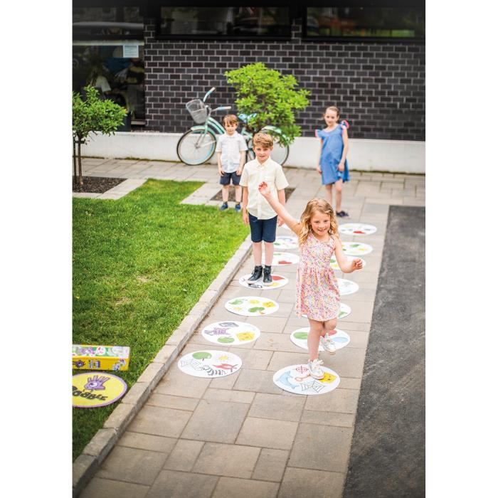 Zygomatic Dobble XXL – Le Jeu Géant En Extérieur Pour 2 à 8 Joueurs Dès 6 Ans – 20 Cartes De 50 Cm En Plastique Antidérapant – Parties De 15 Minutes – Idéal Pour Les Pique‑niques Et Les Fêtes