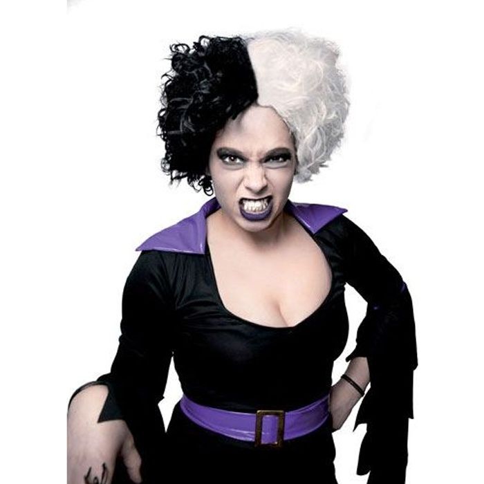 Perruque Cruella d Enfer Noire et Blanche Accessoire de