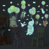 Sticker phosphorescent lumineux - ANIMAUX ET BALLONS DANS LES AIRS - Autocollant mural plafond enfant fluorescent - 120x90cm