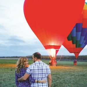 COFFRET SPORT - LOISIRS SMARTBOX - Vol en montgolfière magique en semaine à vivre avec une maman rêveuse - Coffret Cadeau | 1 vol en montgolfière en semaine