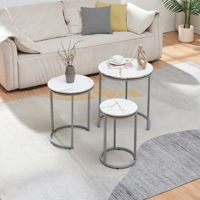 Set de 3 tables dappoint Bornholm rondes gigognes marbre blanc argent
