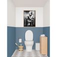 Affiche "Femme sur les toilettes" - Tableau décoration murale - Confectionné en France - Format A4-1