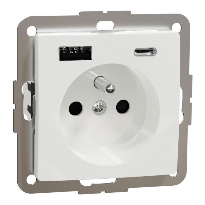 Prise 2P+T avec USB A et