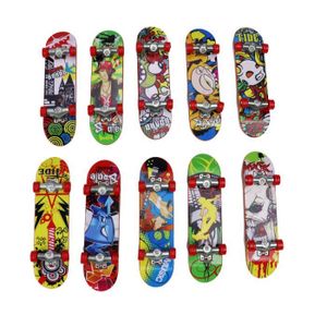 Mini Skate Doigt, 16 Pièces Skateboard à Doigts,Mini Planche à roulettes  Skate Boarding Jouets Finger Skate (Motif Aléatoire) - Cdiscount Jeux -  Jouets