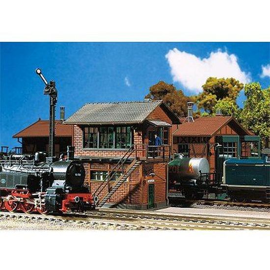 Lot De 4 Maisons + Gare + Poste D'aiguillage + Cabanons MOBA/POLA HO - Occasion