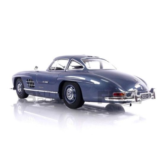 Mercedes-Benz 300 SL Coupé (Gullwing) | Armand Modelcars