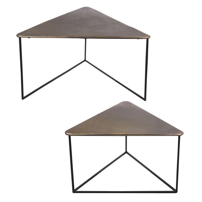 Set de 2 tables basses triangle en métal doré, longueurs des plateaux de et 6 - Table Passion 80 Or