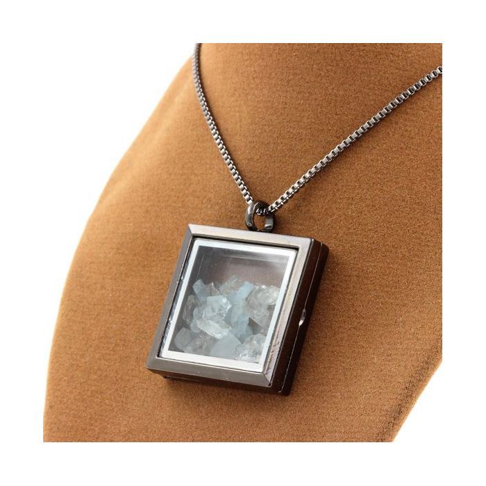 Collier Pendentif Carré Acier Inoxydable Avec Chaîne - Neuf Avec étiquettes