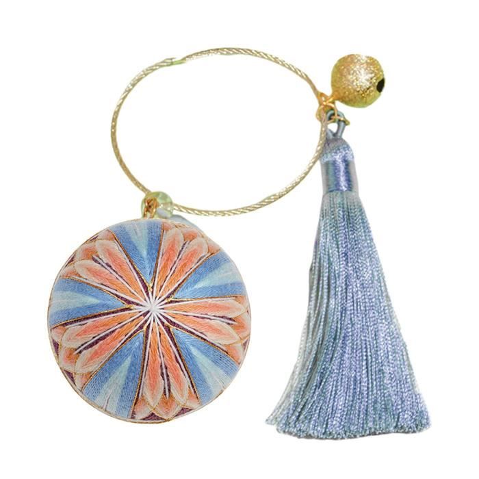 Boule Temari Traditionnelle Japonaise Colorée Avec Ventilateur Pliant Dore Image349343700