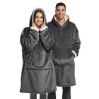 PZL CONCEPT Plaid Pull Sweat à Manche et Capuche avec Poche – Taille Unique 118 x 85 cm Adulte Homme et Femme - Intérieur Sherpa - Coloris Gris