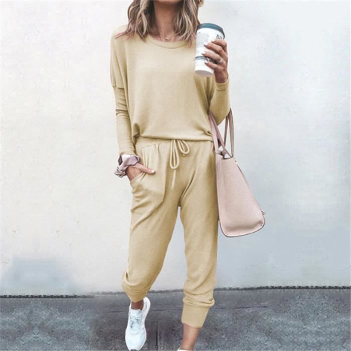 ENSEMBLE DE VETEMENTS FEMME Accueil costume d contract