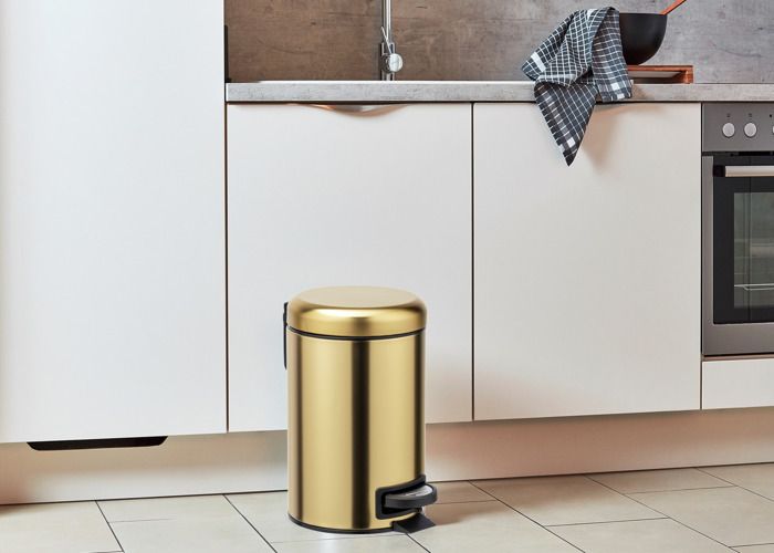 WENKO Poubelle Salle De Bain Monza 3L - Acier Inoxydable Brillant Avec Abattant Doux Easy-Close Et Anti-Empreintes