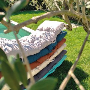 Détourner Négligence Entreprendre Coussin De Bain Soleil Injuste Asie Pyramide