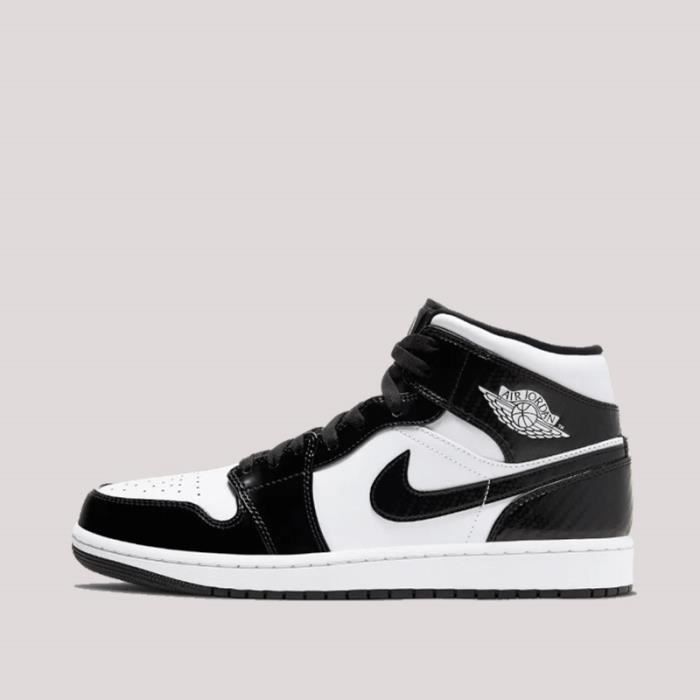 Basket noir et blanche femme jordan discount