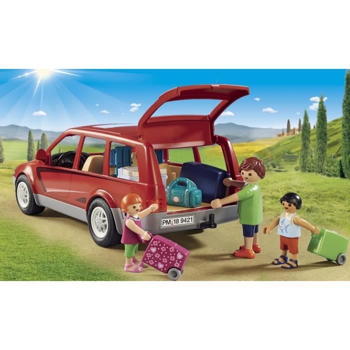 Famille avec voiture - Playmobil 9421 - Pogioshop
