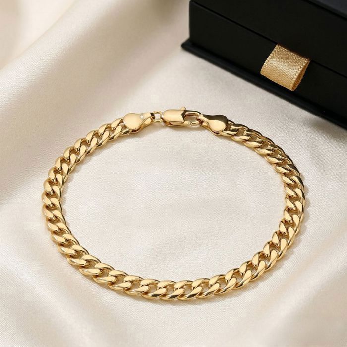 Bracelet - Femme - Maille Classique - Gourmette - Plaqué Or Jaune 750/1000 - 19 cm - Largeur 5 mm Bracelet - Femme - Maille Classique - Gourmette - Plaqué Or Jaune 750/1000 - 19 cm - Largeur 5 mm