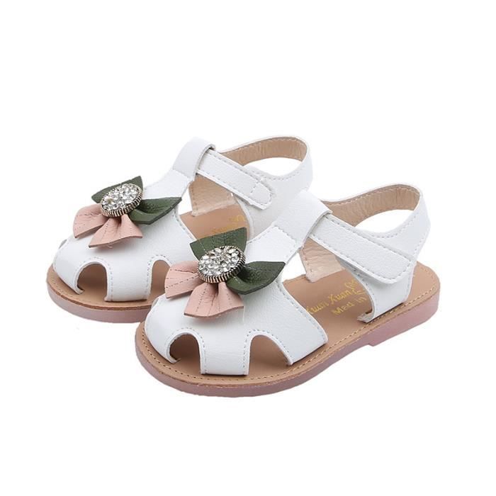 nu pied enfant