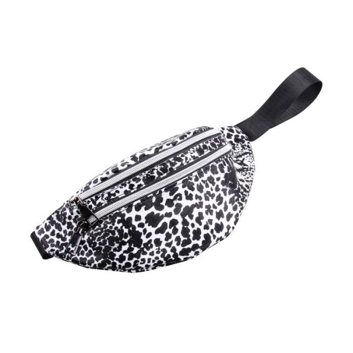 Sac banane noir effet grainé avec fermeture à glissière LULUCASTAGNETTE - CCV Mode Sac banane noir effet grainé avec fermeture à glissière LULUCASTAGNETTE - CCV Mode