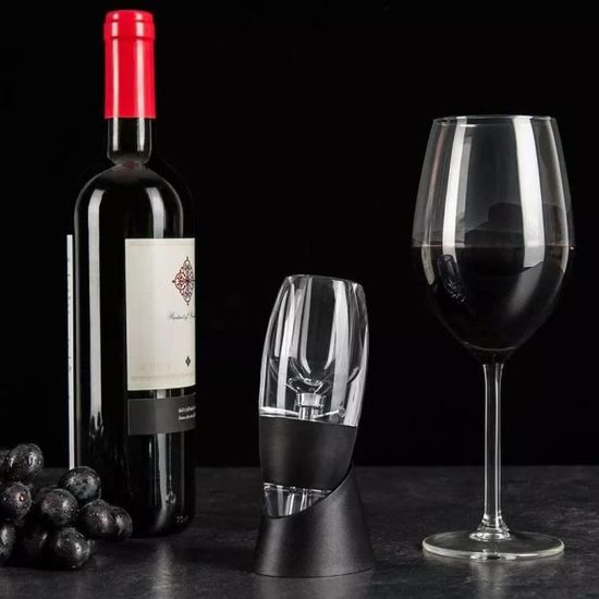 Décanteur de Vin sur Pied pour aérer le Vin Au Verre - Au Meilleur Prix -  Quai des Vignes