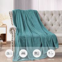 Couverture Polaire Football 220x240 Cm - Douce, Légère, En Microfibre - Pour Lit 2 Personnes, Canapé, Camping - Motif Football, Lavable à 30°C