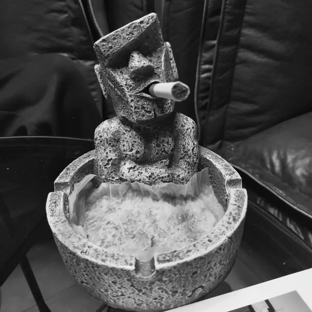 ABOOFAN Cendrier Statue Moai En Résine - Cendrier Décoratif Rétro Avec Couvercle Pour Intérieur