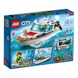LEGO® City 60221 Le yacht de plongée-1