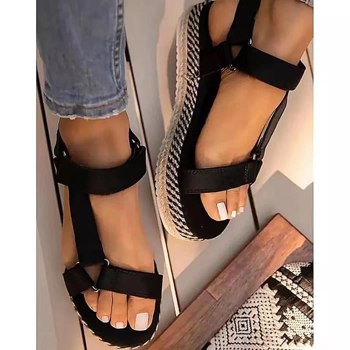 Chaussure avec semelle en paille store