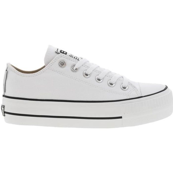 Baskets basses Bk Femme blanches à lacets plats