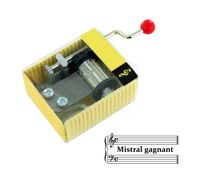 Boîte à musique / mécanisme musical à manivelle - LUTECE CREATIONS - Mistral gagnant - Adulte - 5 X 4 X 2,5 cm