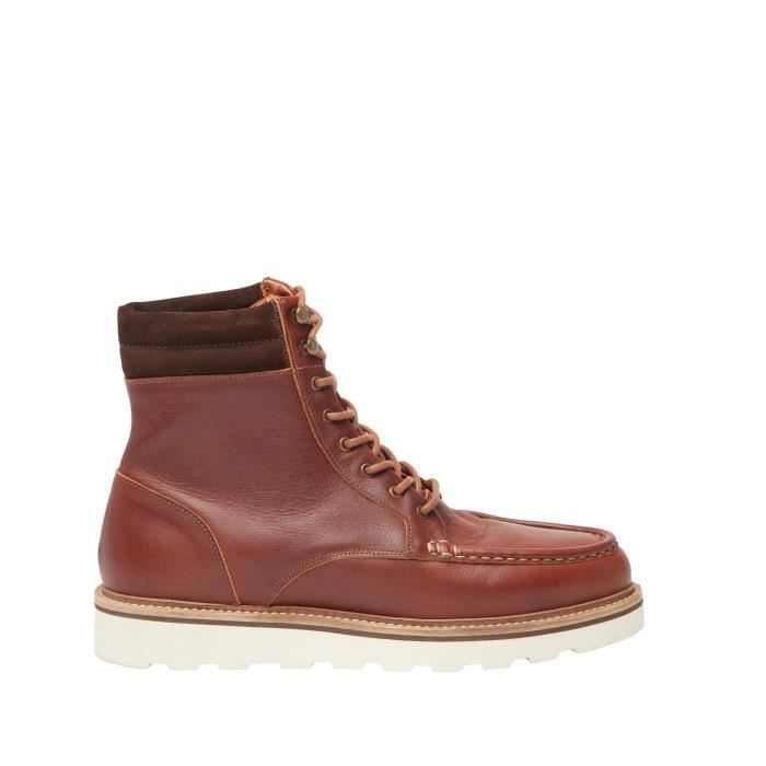 bottines m moustache