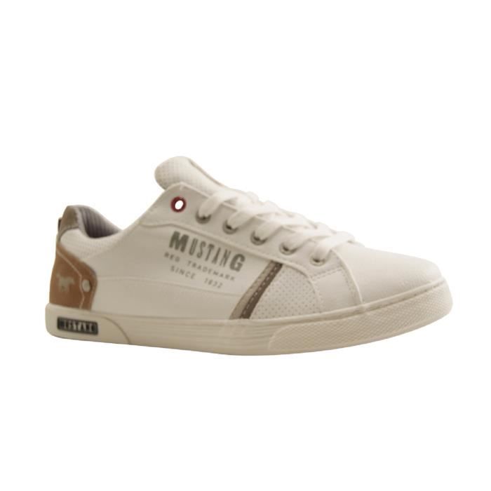 tennis mustang blanche