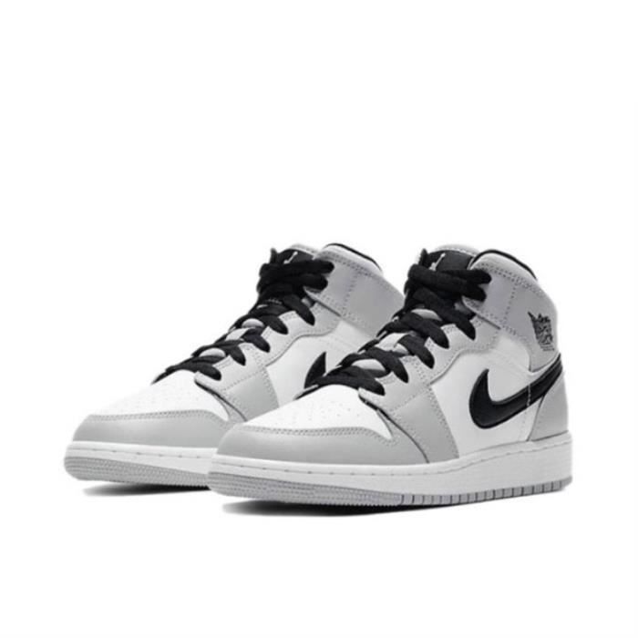 Chaussure discount jordan grise